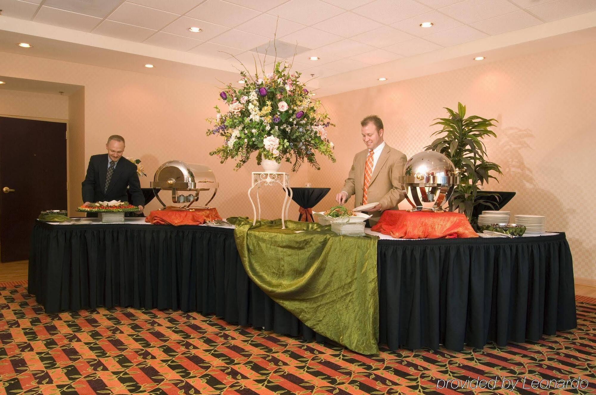 Holiday Inn Express Hotel & Suites Greenville-I-85 & Woodruff Road By Ihg Eksteriør billede