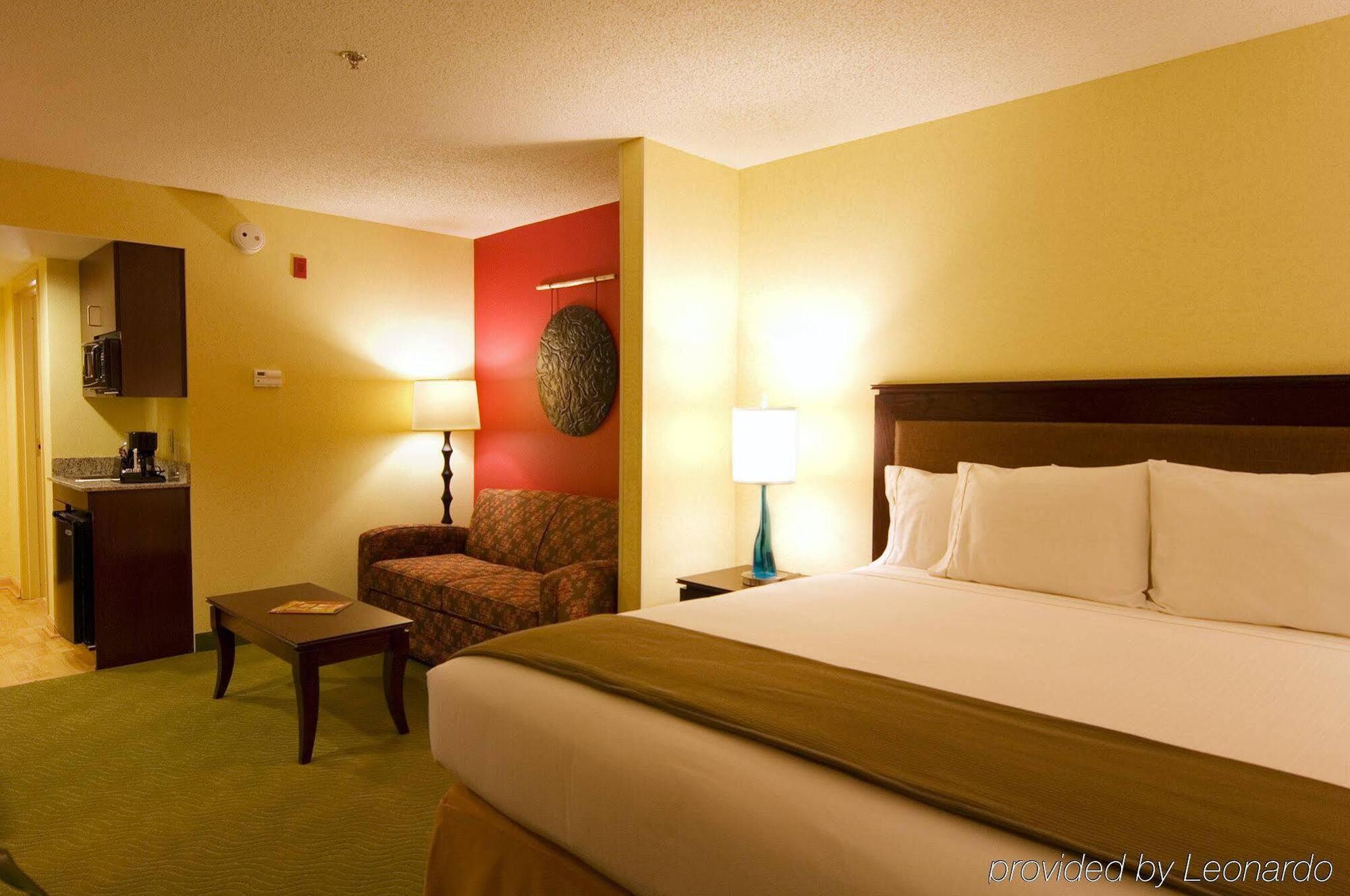 Holiday Inn Express Hotel & Suites Greenville-I-85 & Woodruff Road By Ihg Eksteriør billede