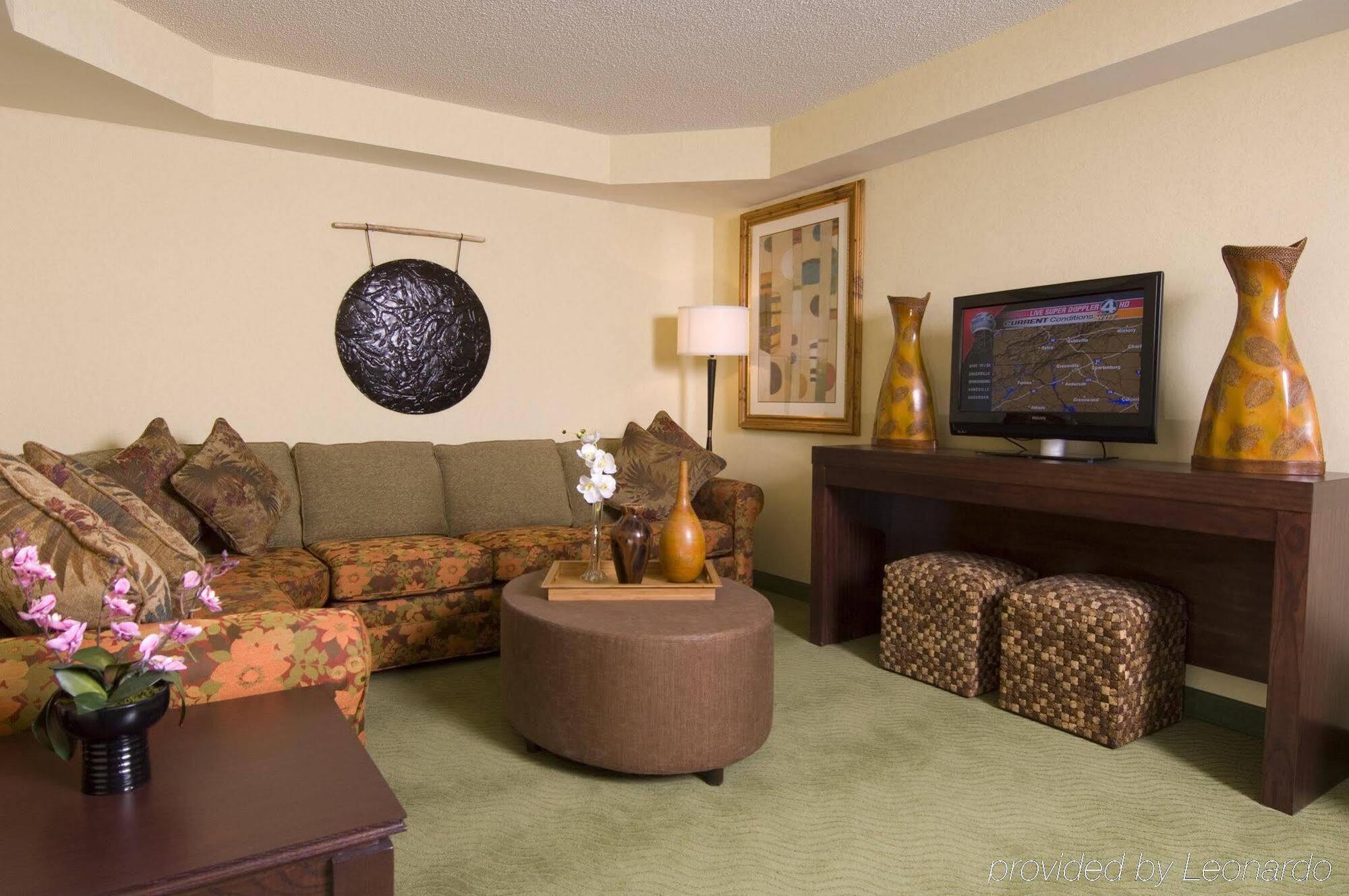 Holiday Inn Express Hotel & Suites Greenville-I-85 & Woodruff Road By Ihg Eksteriør billede