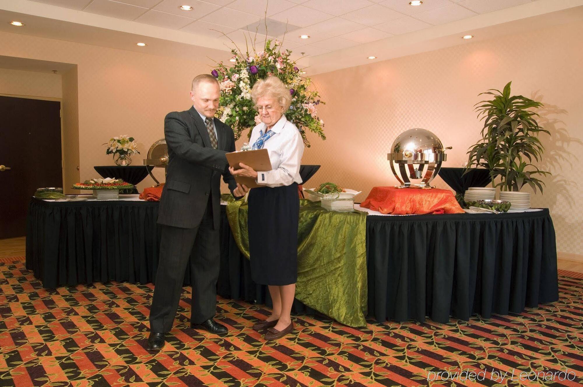 Holiday Inn Express Hotel & Suites Greenville-I-85 & Woodruff Road By Ihg Eksteriør billede